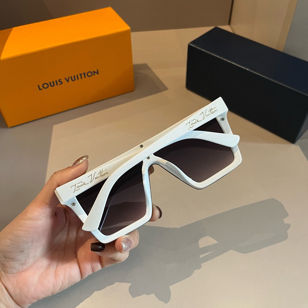 L*ouis V*uitton Glasses