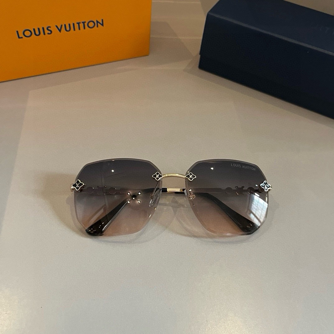 L*ouis V*uitton Glasses