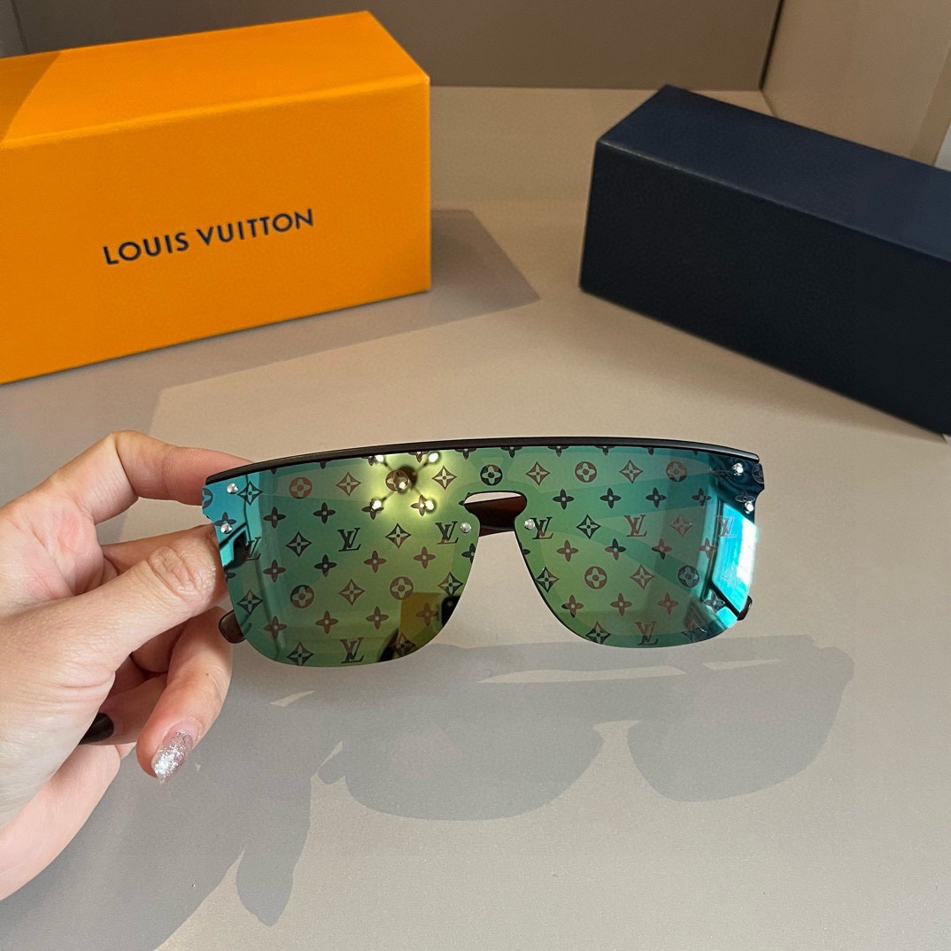 L*ouis V*uitton Glasses