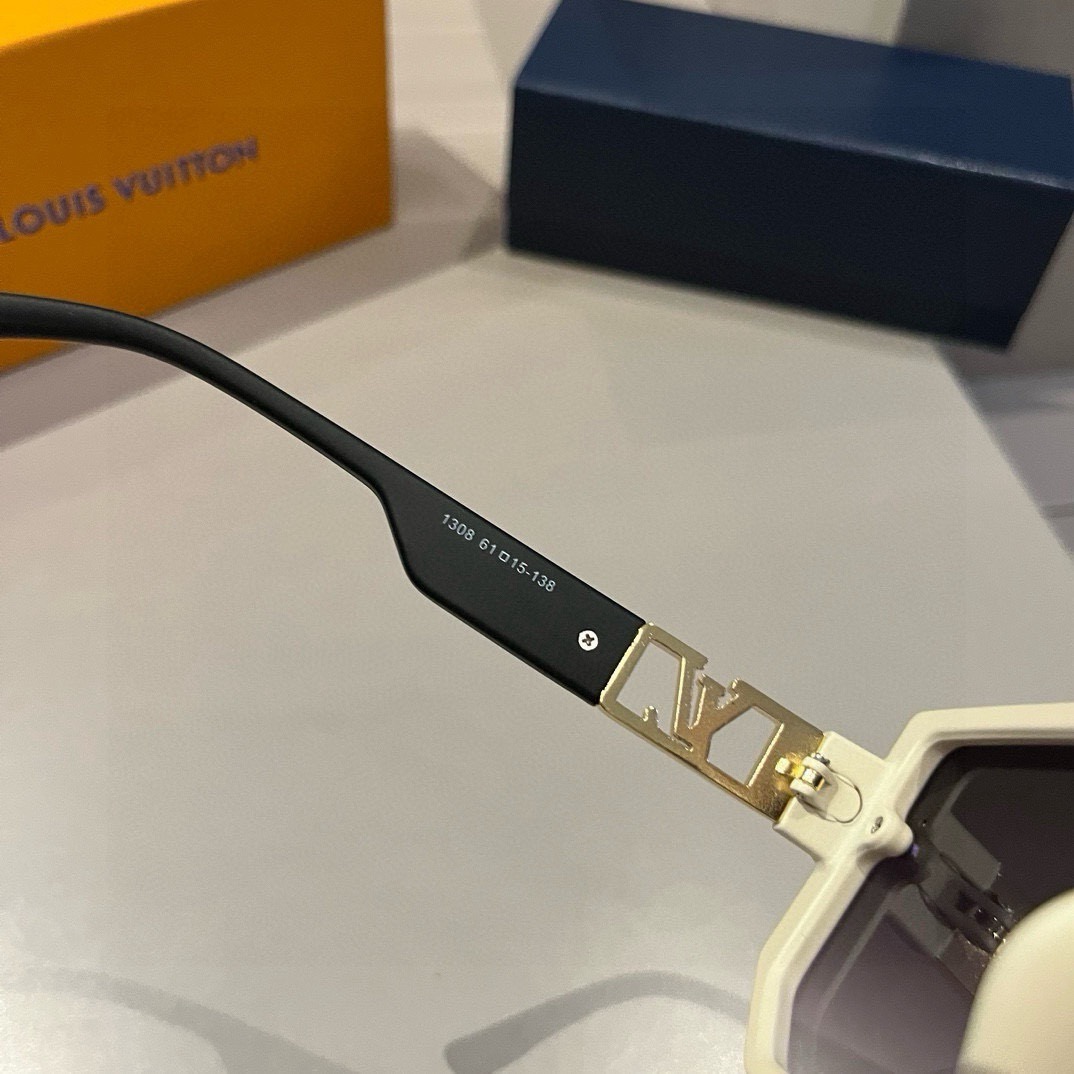 L*ouis V*uitton Glasses