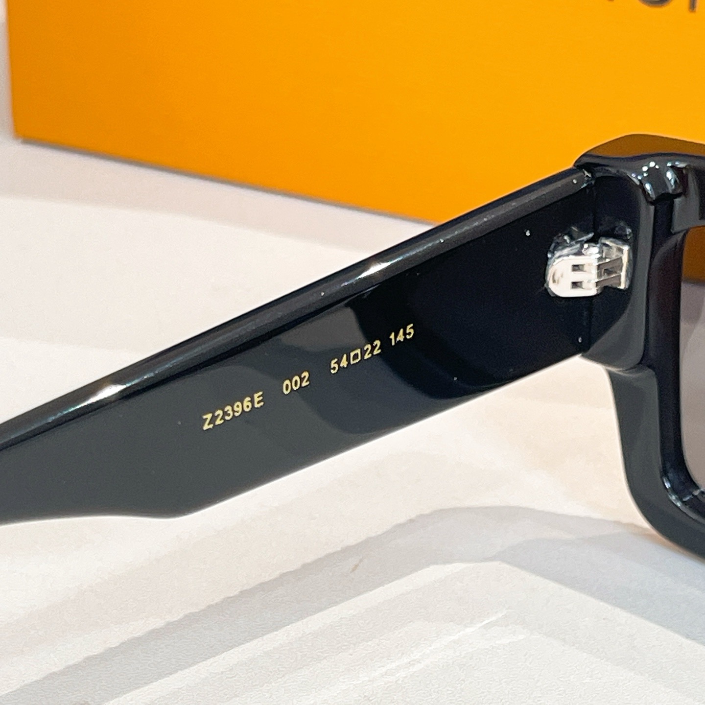 L*ouis V*uitton Glasses