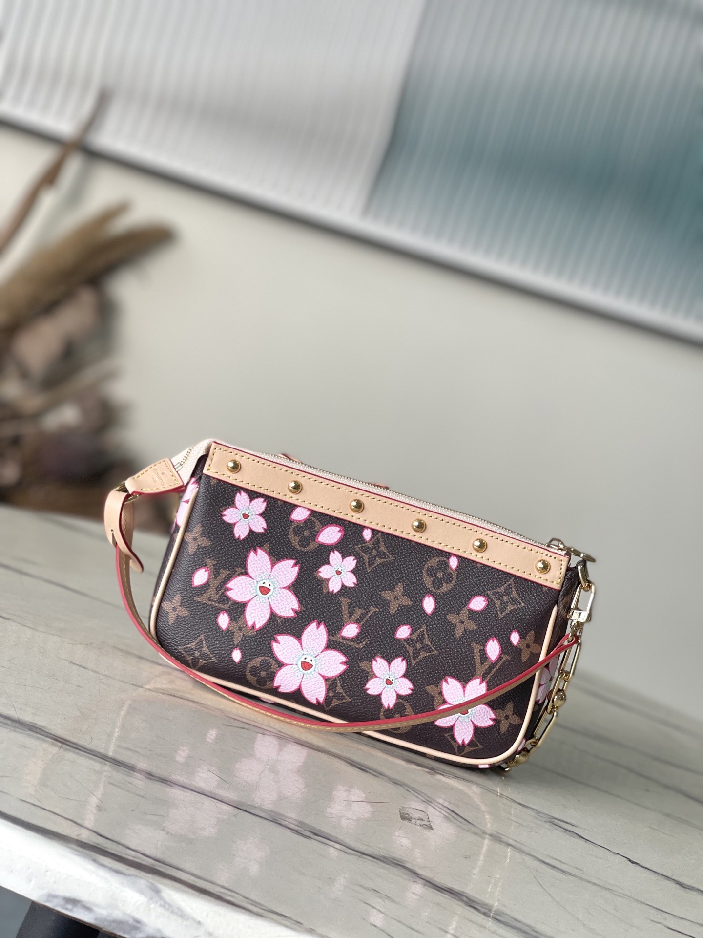 L*ouis V*uitton Top Bag