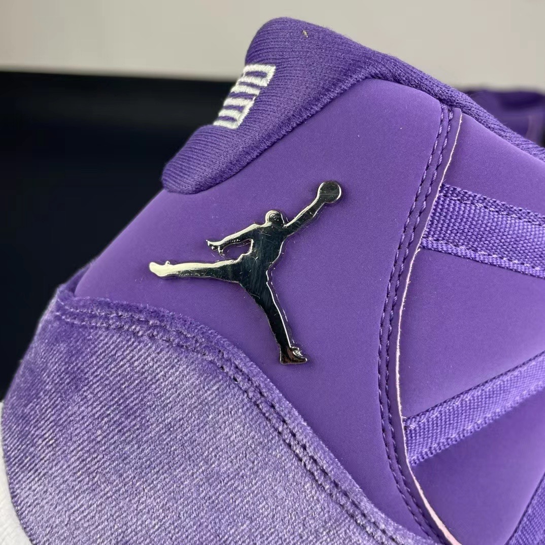 NIKE Air Jordan 11()