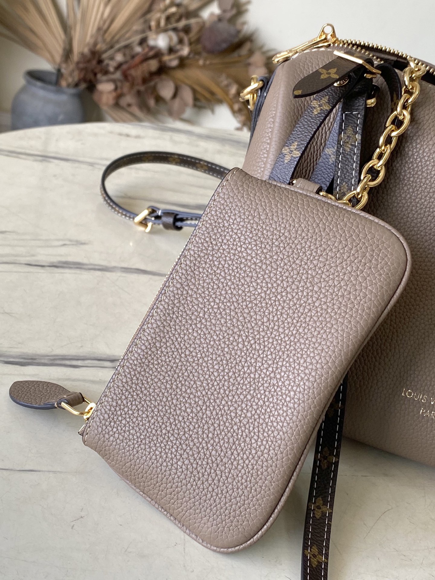 L*ouis V*uitton Top Bag