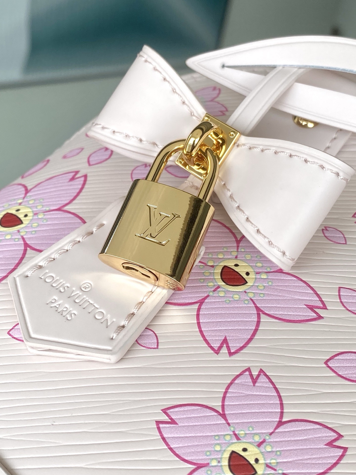 L*ouis V*uitton Top Bag