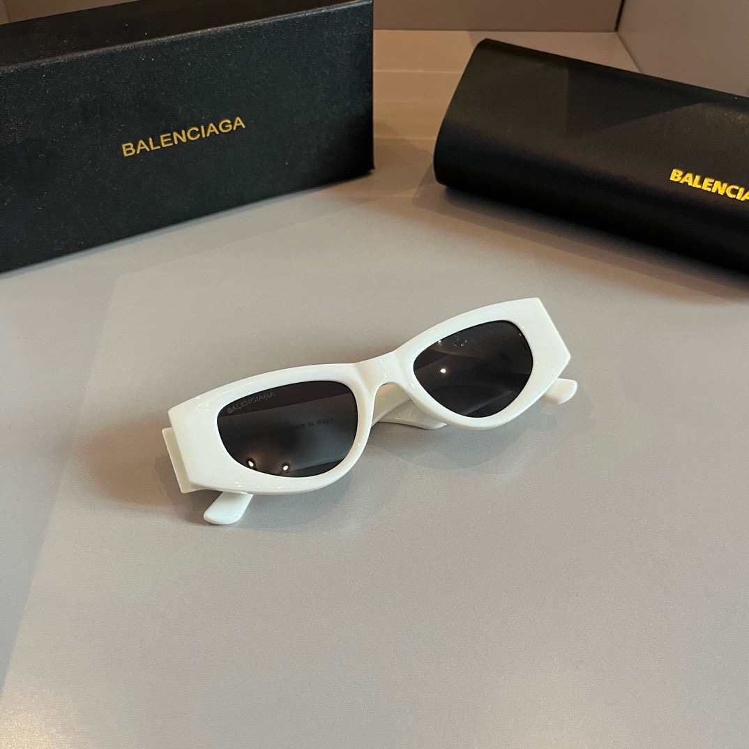 Top Quality B*alenciaga Glasses