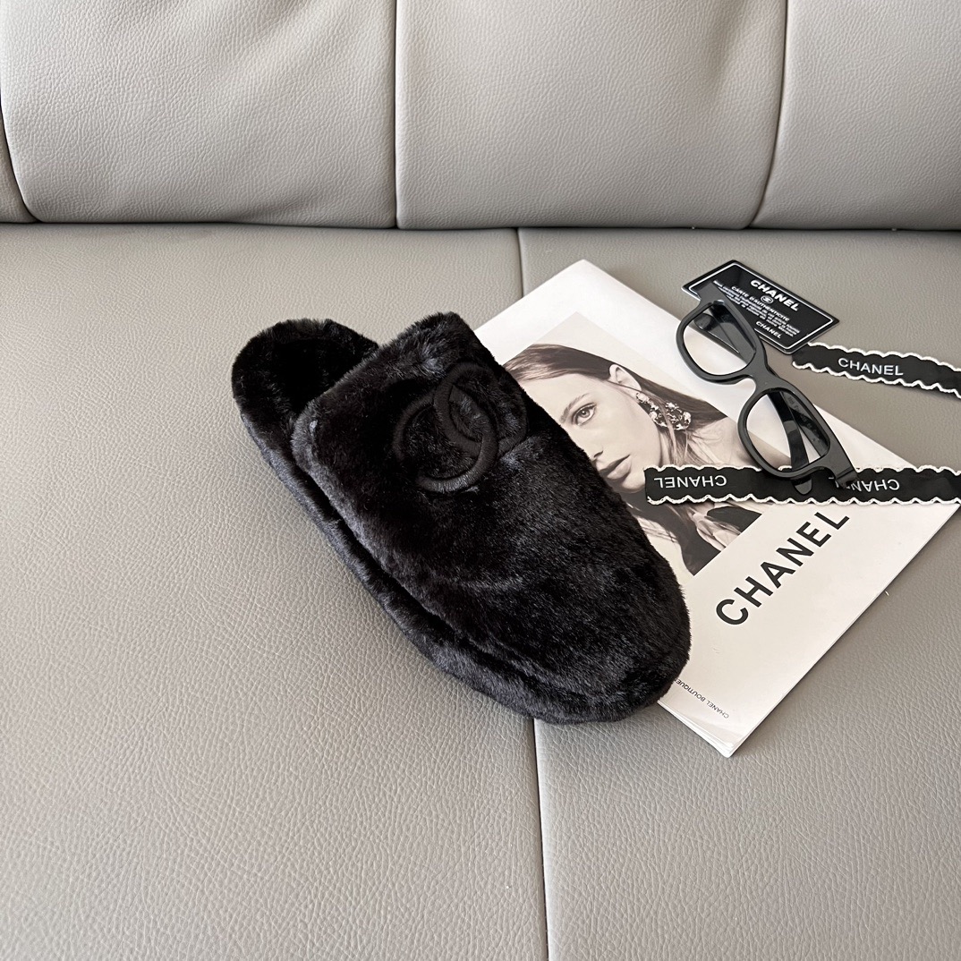 Women Top Quality C*hanel shoes