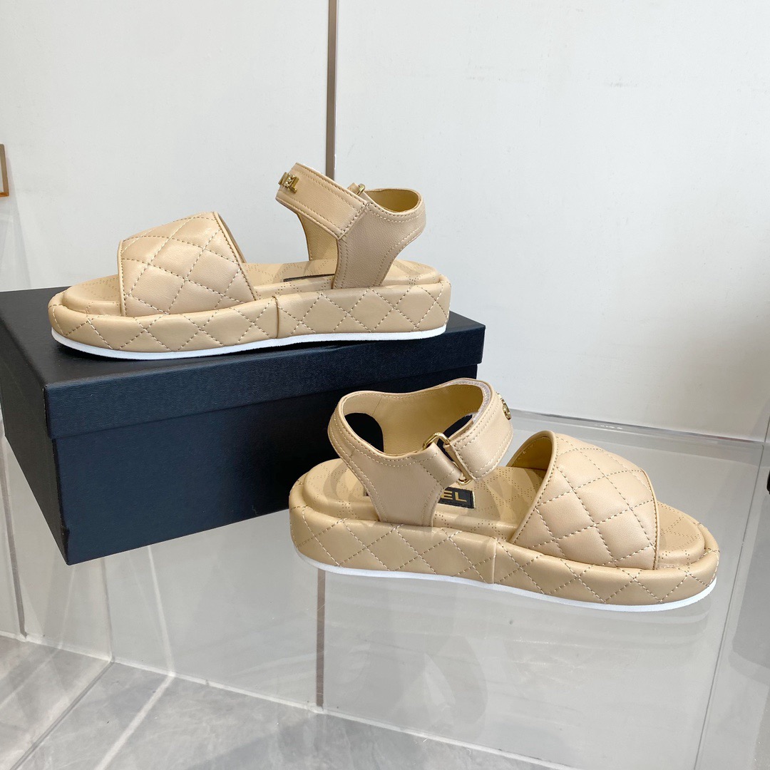 Women Top Quality C*hanel shoes