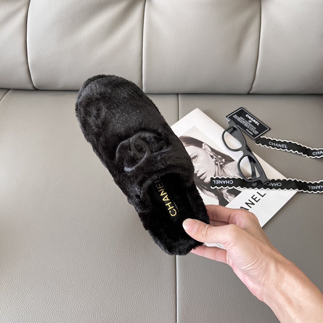 Women Top Quality C*hanel shoes