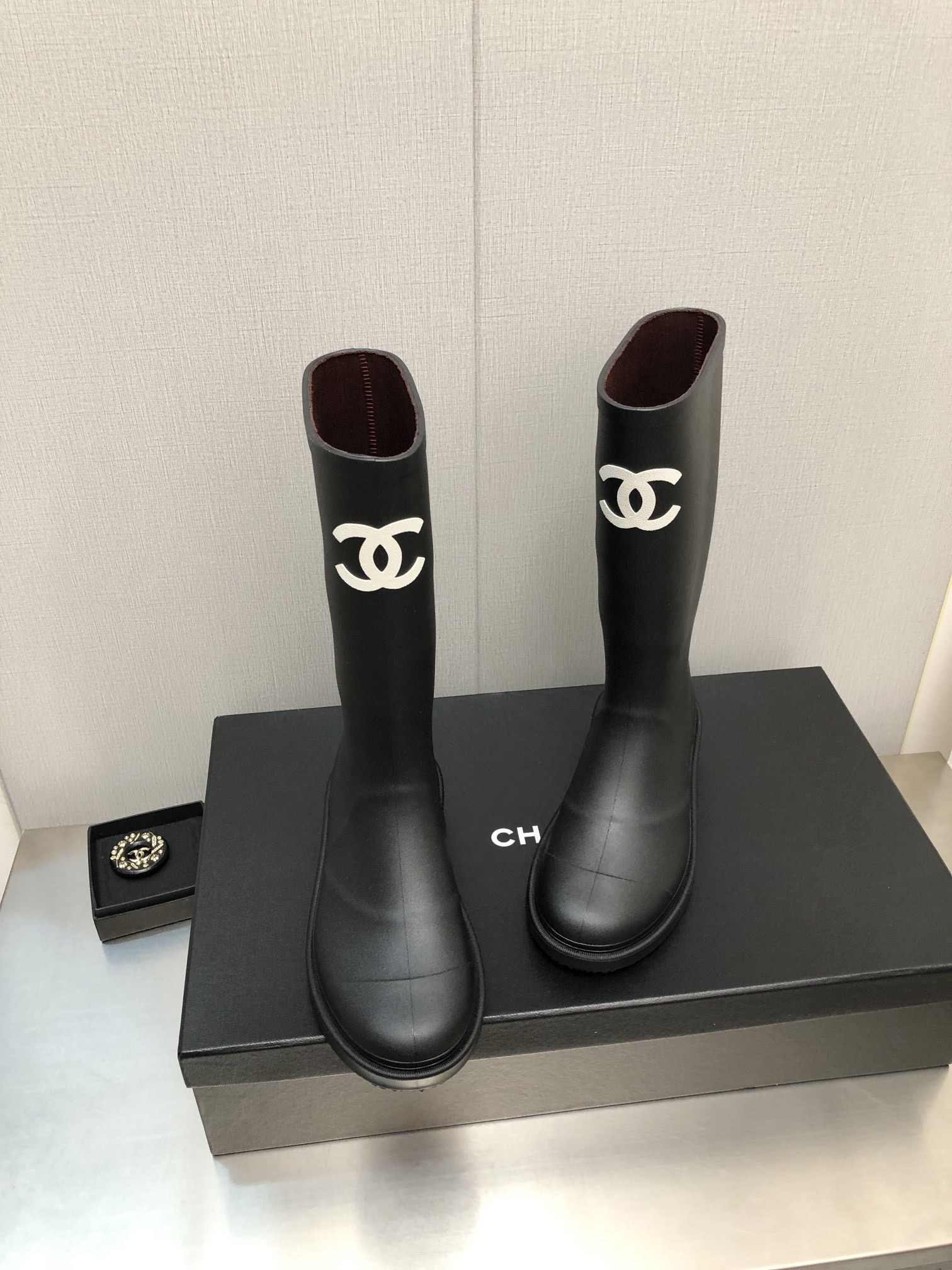 Women Top Quality C*hanel shoes