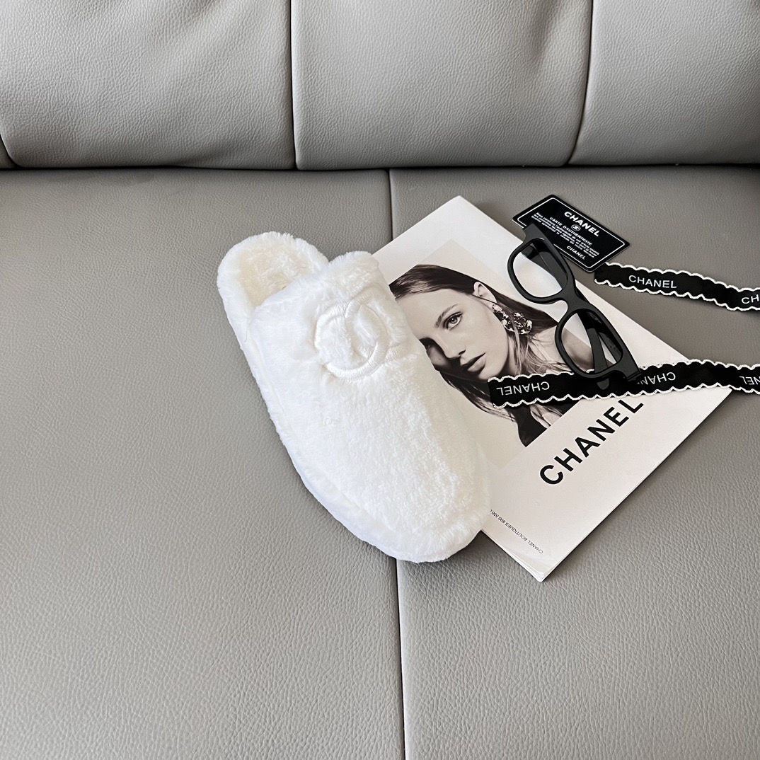 Women Top Quality C*hanel shoes