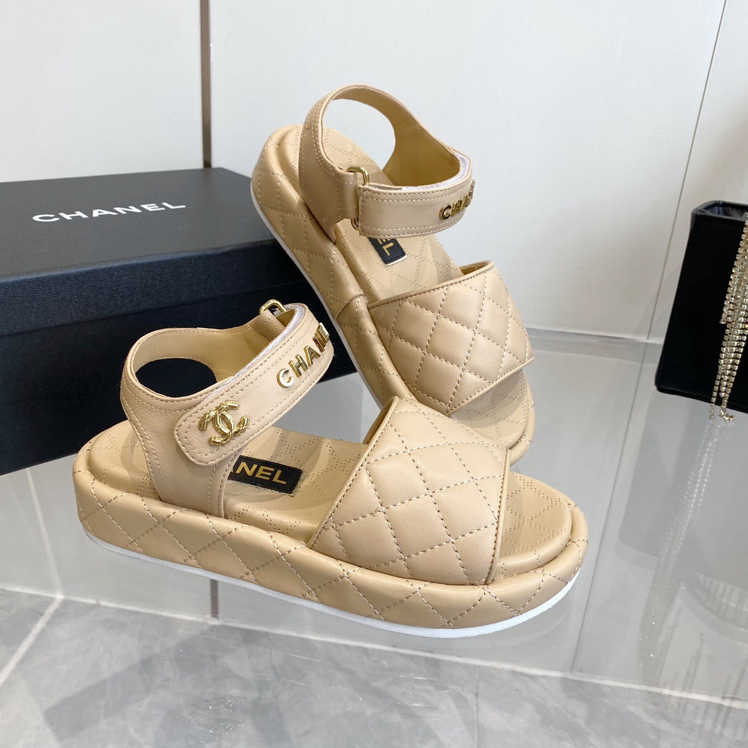 Women Top Quality C*hanel shoes