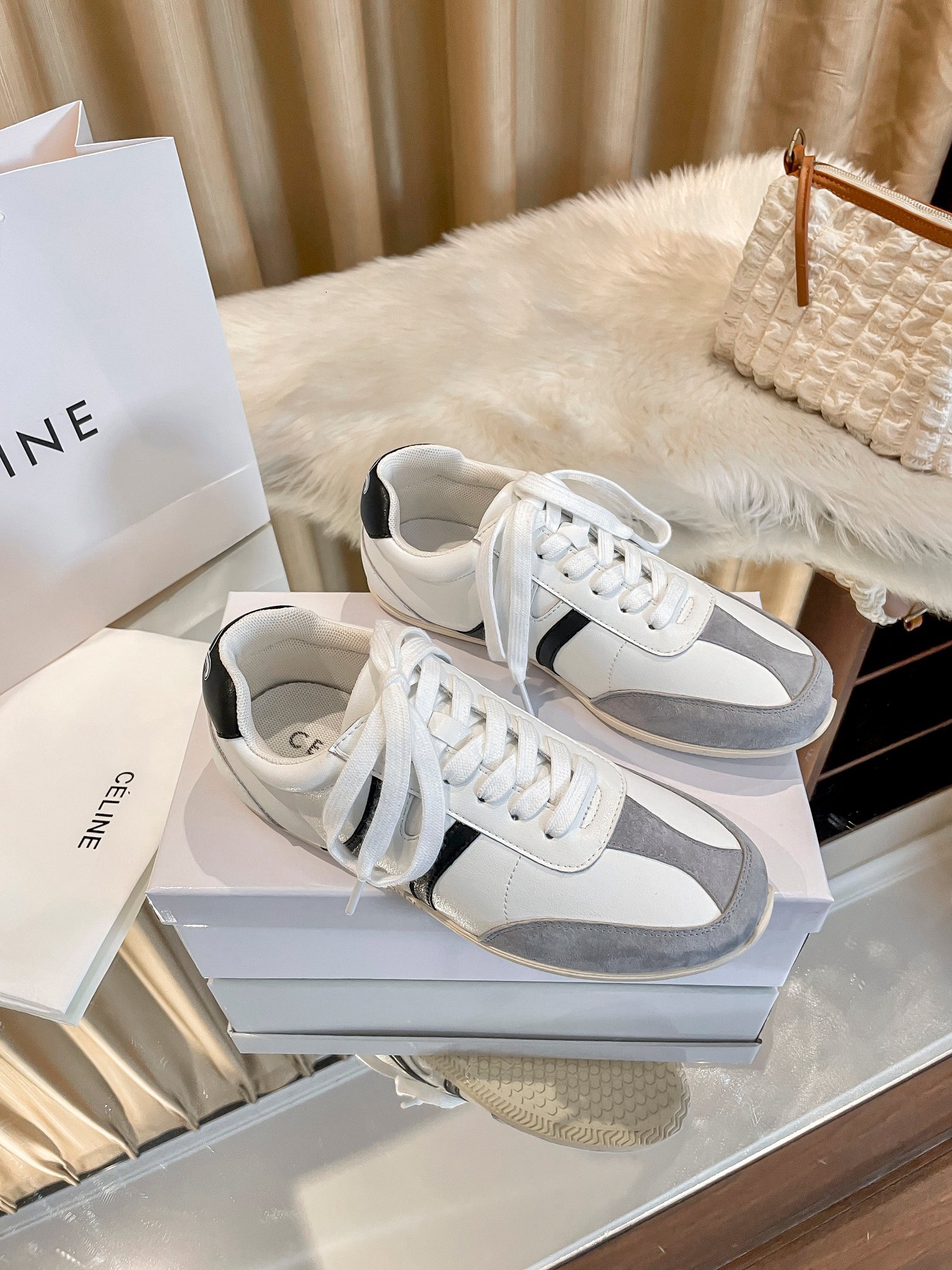 Women Top Quality C*eline shoes