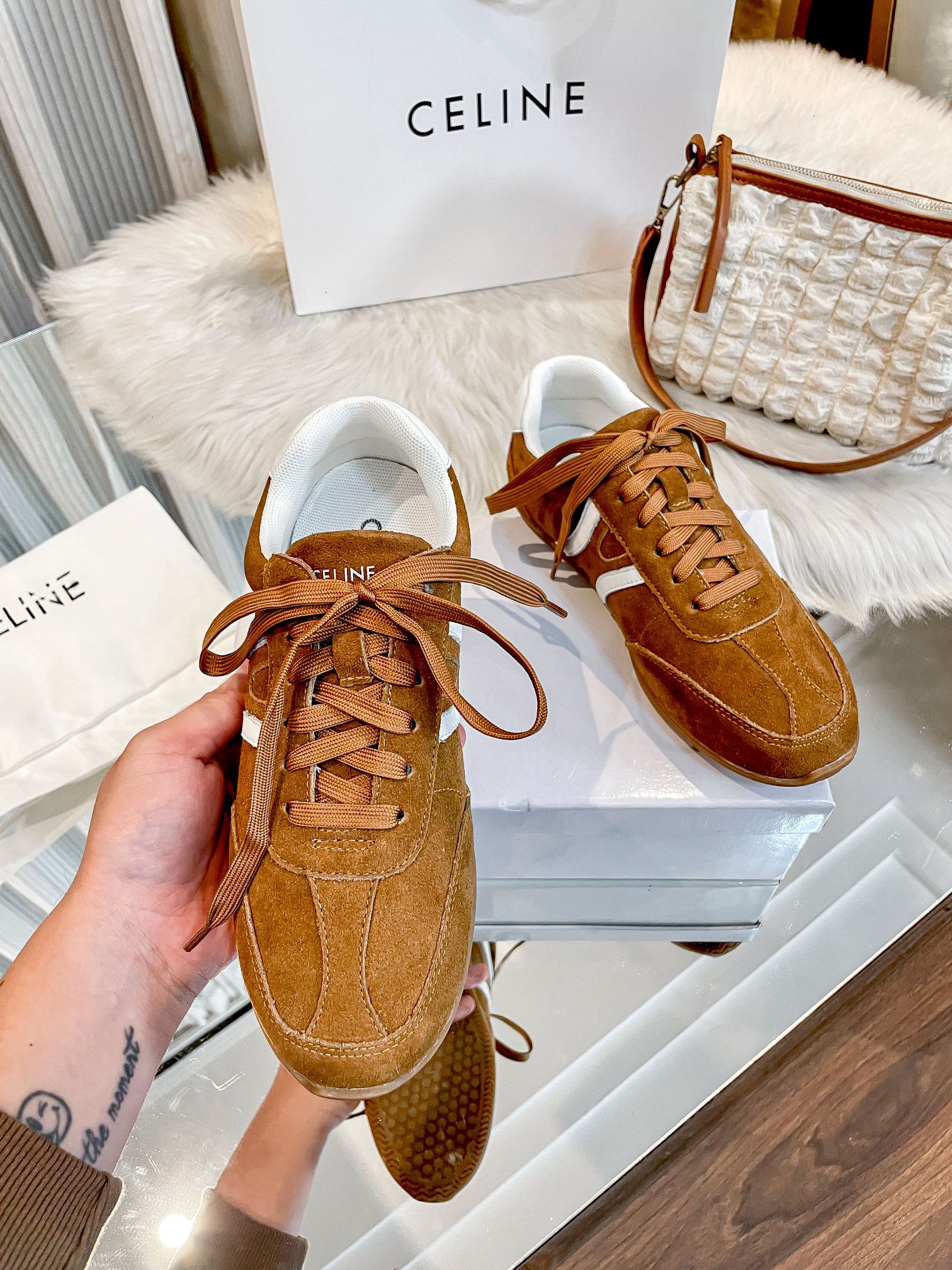 Women Top Quality C*eline shoes