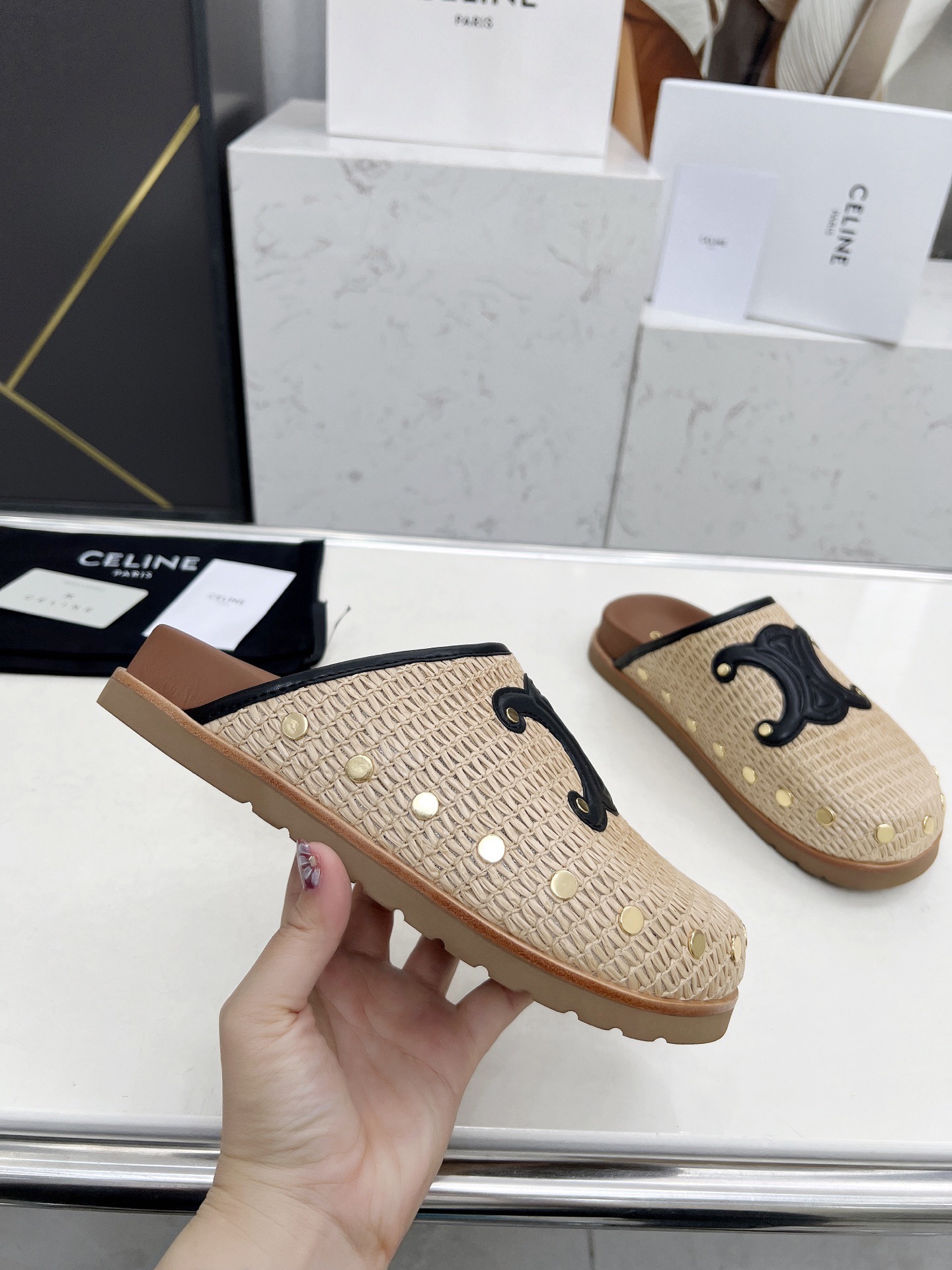 Women Top Quality C*eline shoes