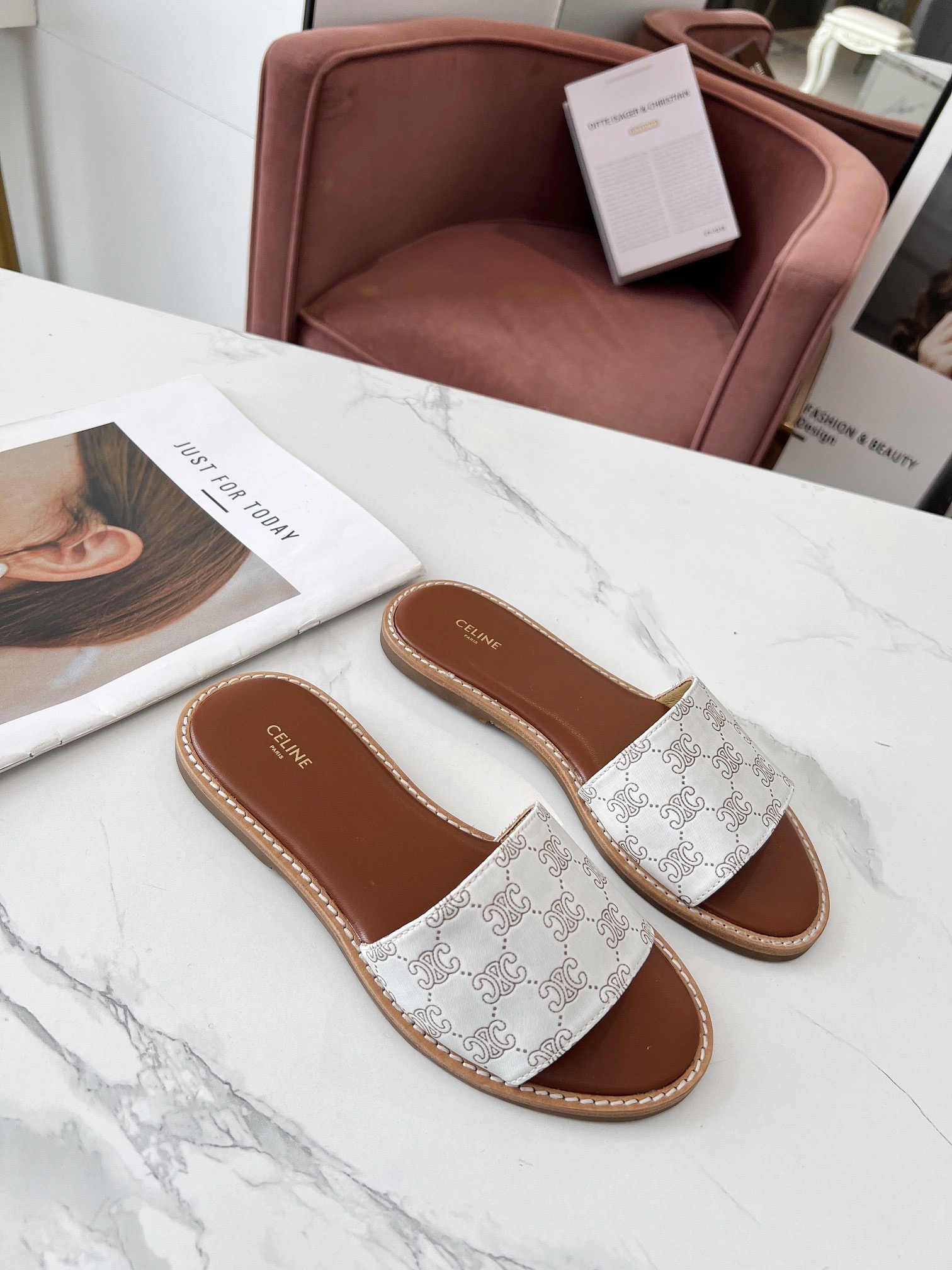 Women Top Quality C*eline shoes