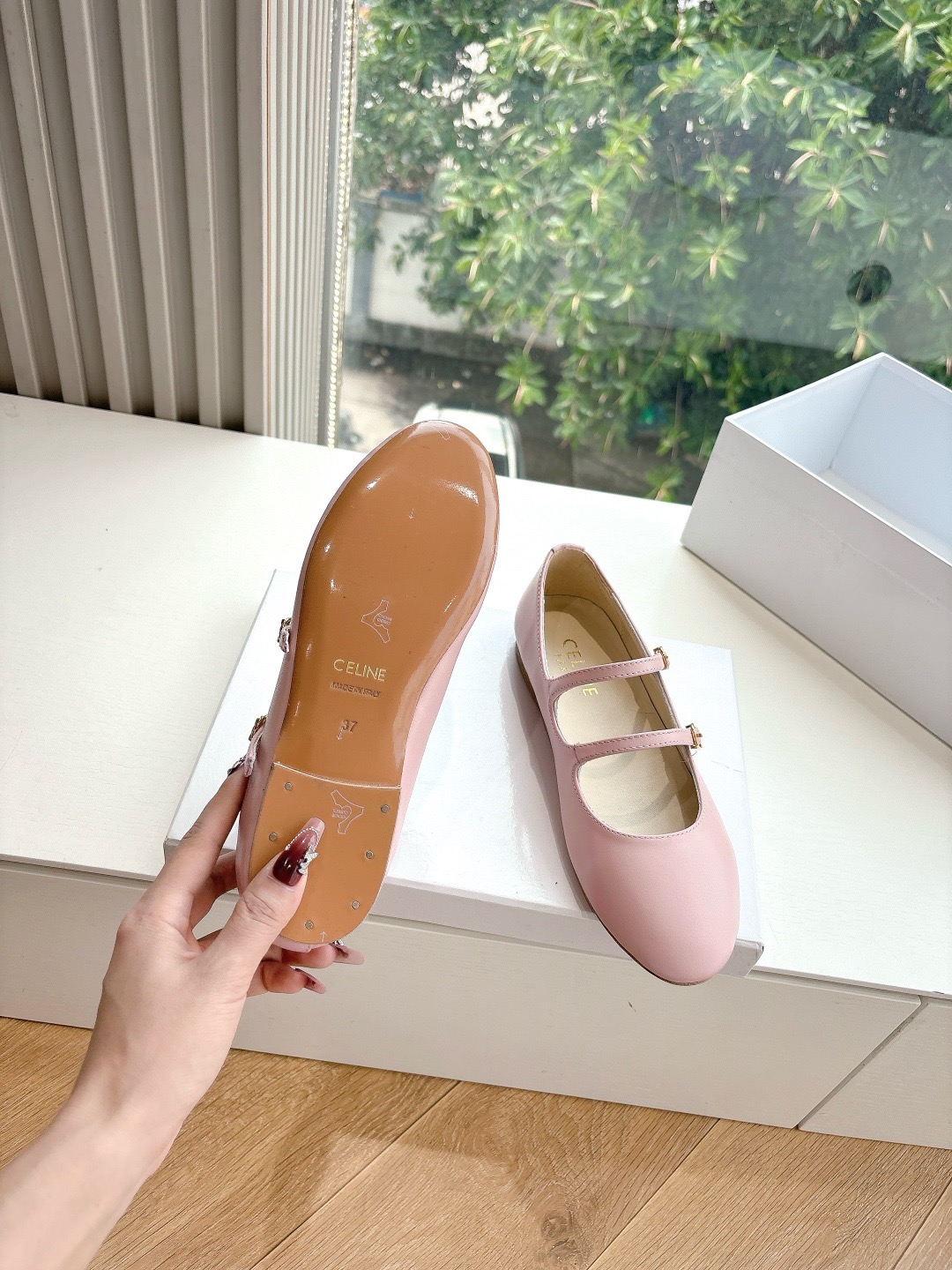 Women Top Quality C*eline shoes