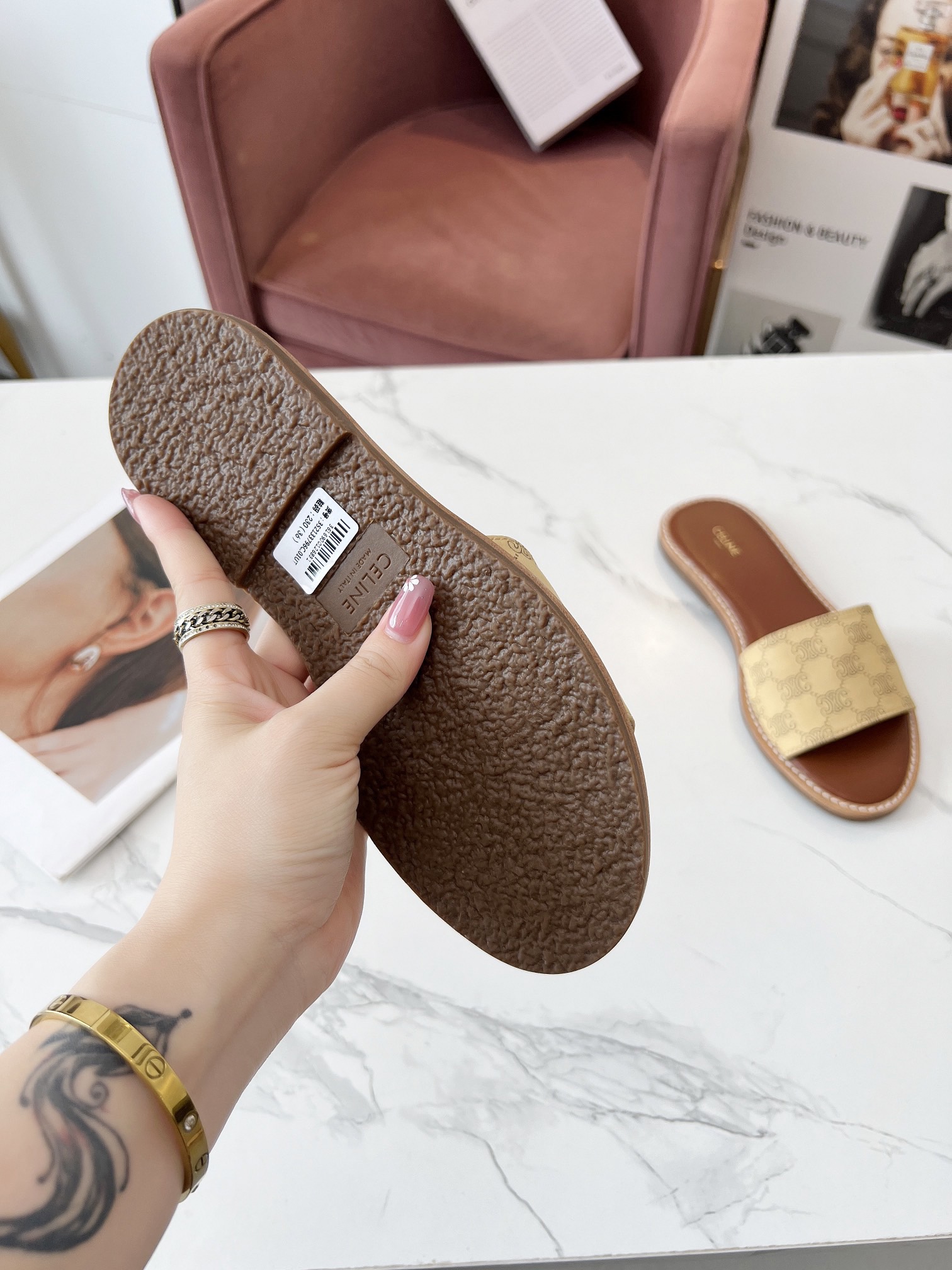 Women Top Quality C*eline shoes