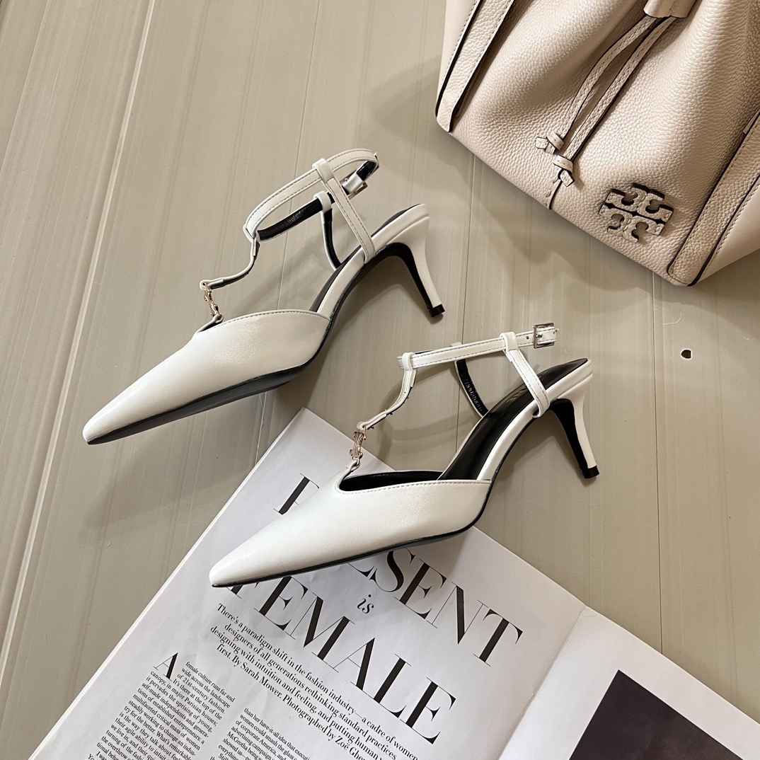 Women Top Quality C*eline shoes