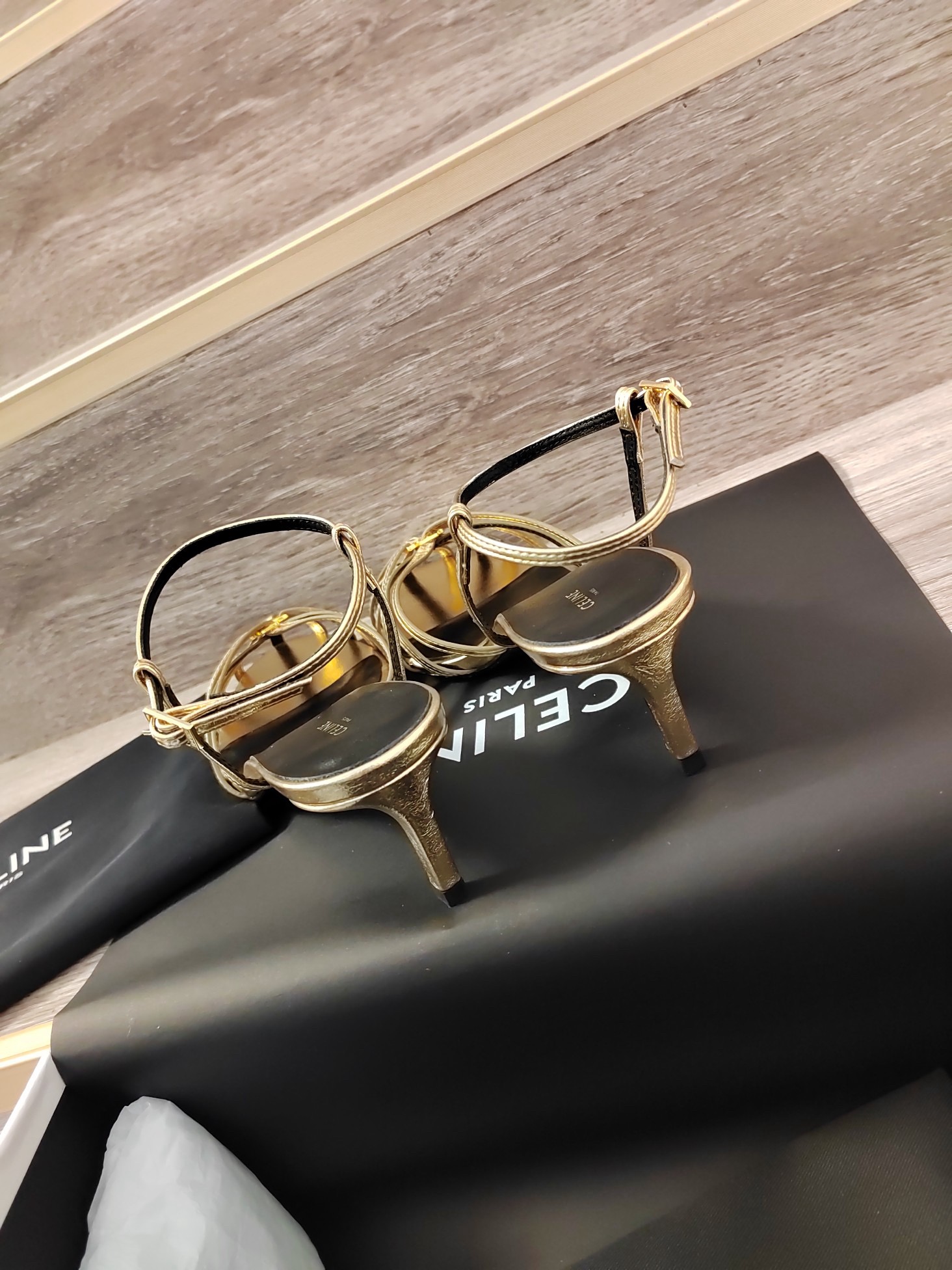 Women Top Quality C*eline shoes