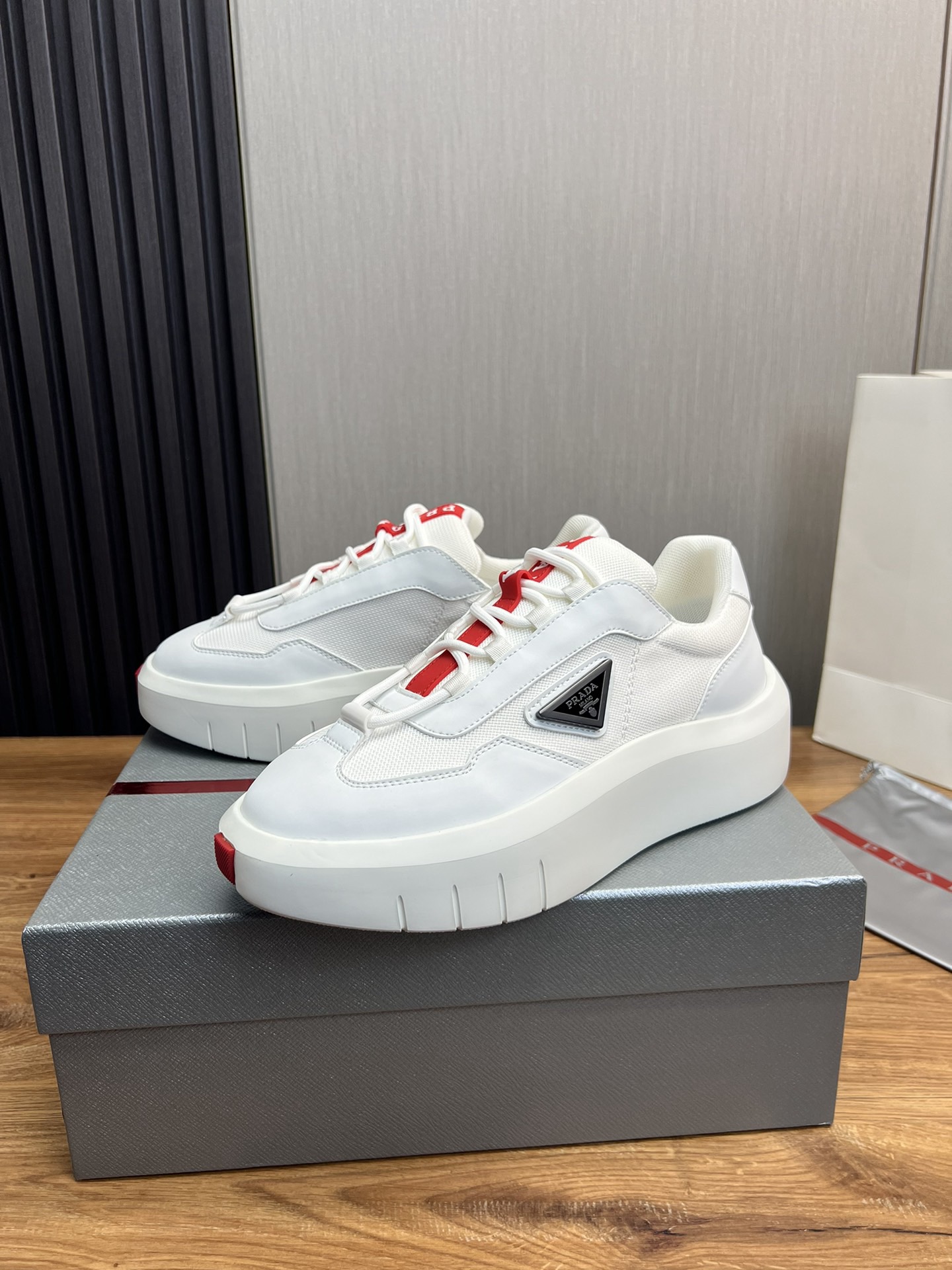 Women Men Top Quality P*rada shoes