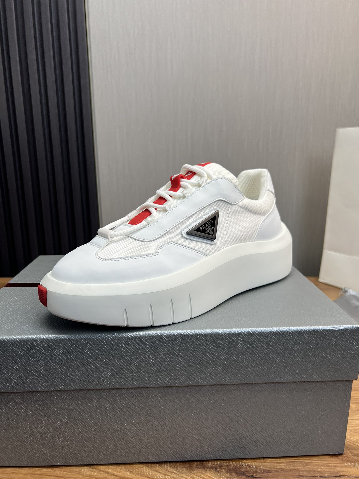 Women Men Top Quality P*rada shoes