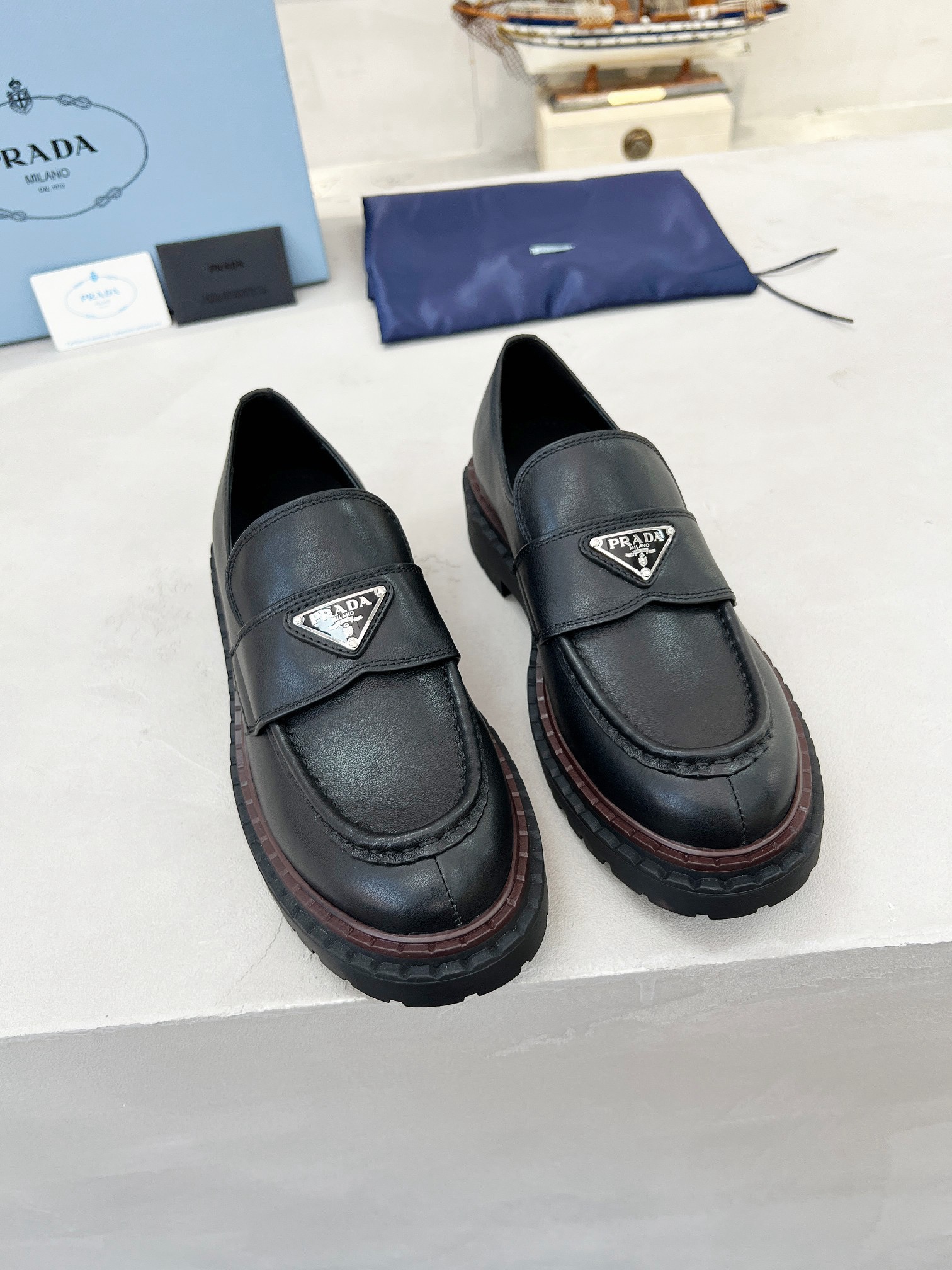 Women Men Top Quality P*rada shoes