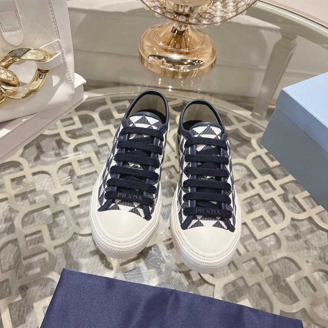 Women Men Top Quality P*rada shoes