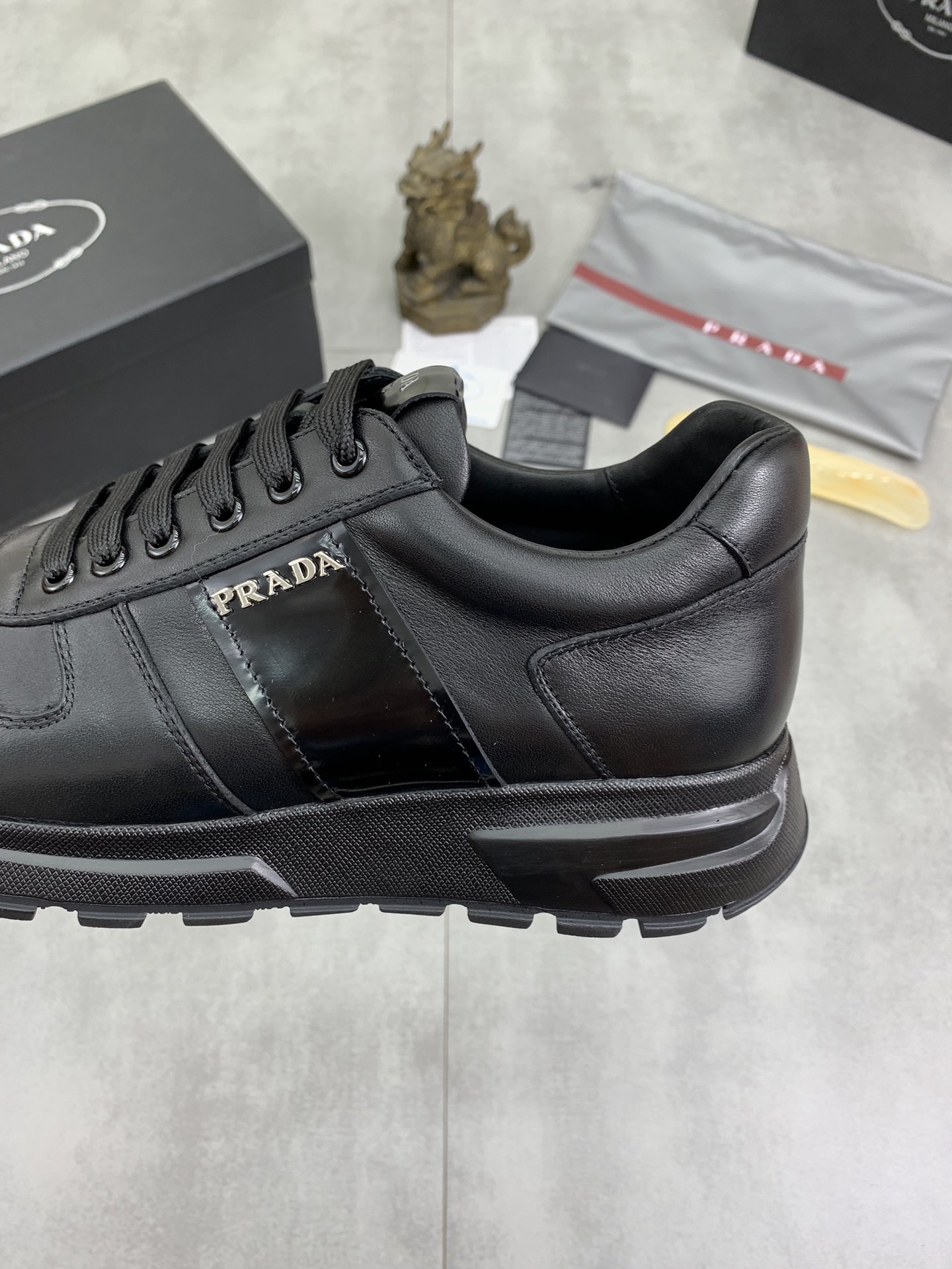 Women Men Top Quality P*rada shoes