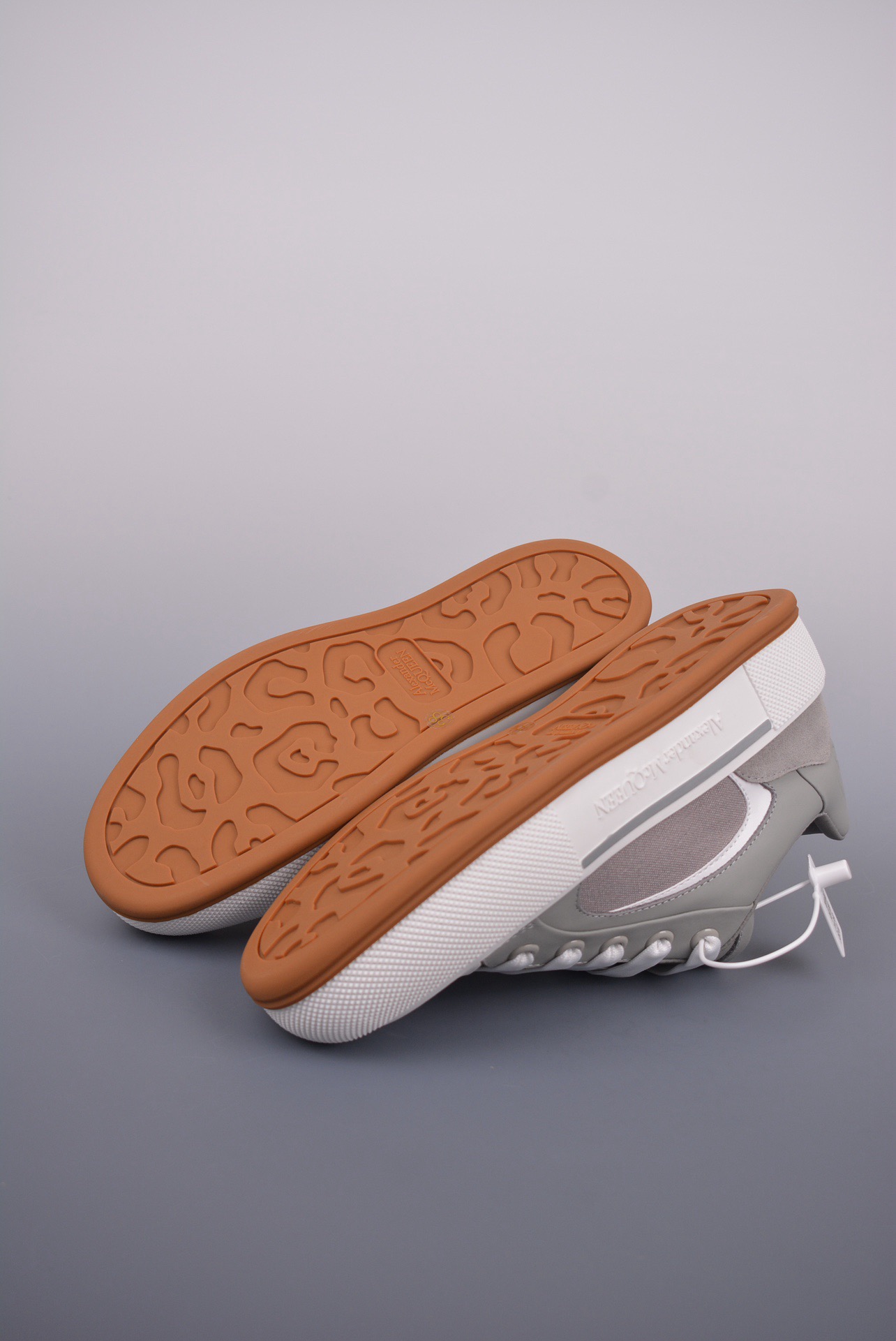 Men Women size 35-45 A*lexander M*cqueen Sneaker Top Quality 1:1