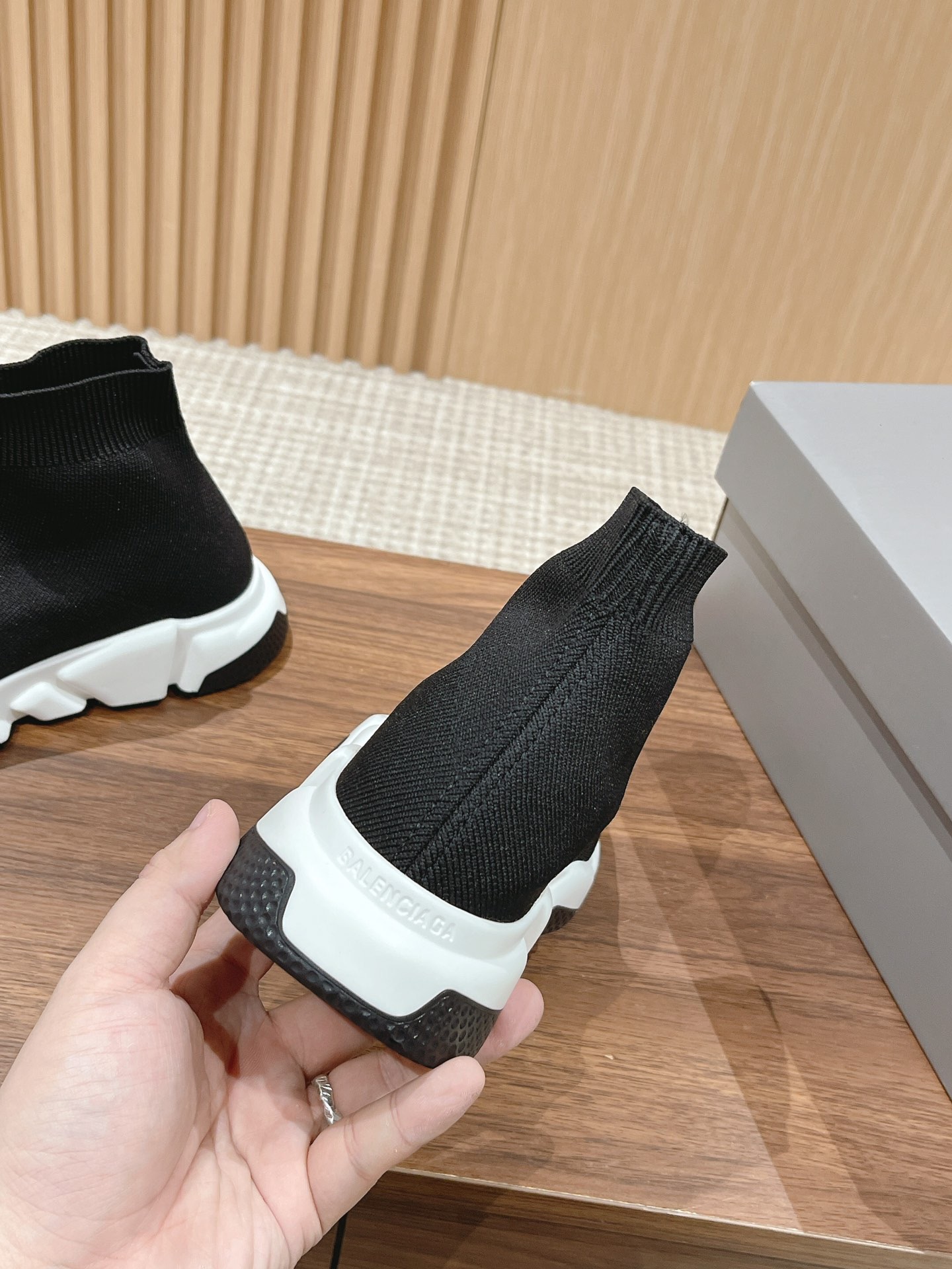 Men Women size 35-45 A*lexander M*cqueen Sneaker Top Quality 1:1