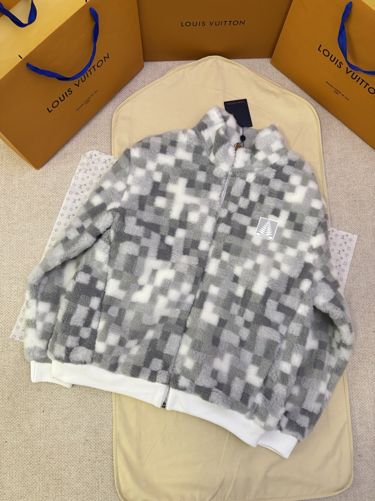 L*V Louis Vuitt*on Top Quality 1:1 Jacket