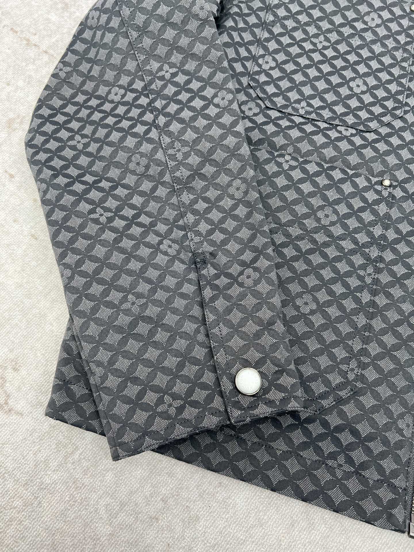 L*V Louis Vuitt*on Top Quality 1:1 Jacket