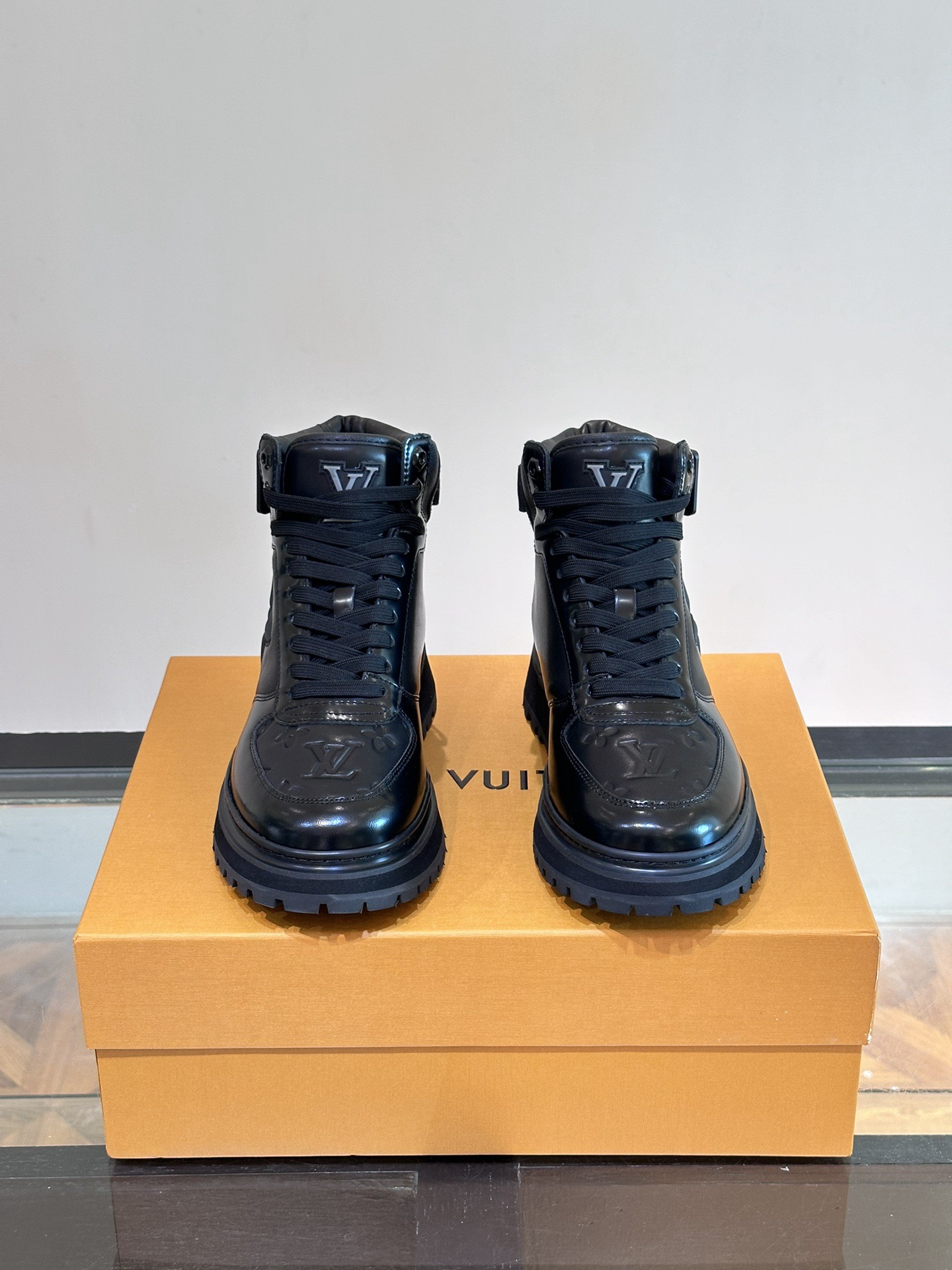 Men L*ouis V*uitton Top Sneaker L*V Shoes