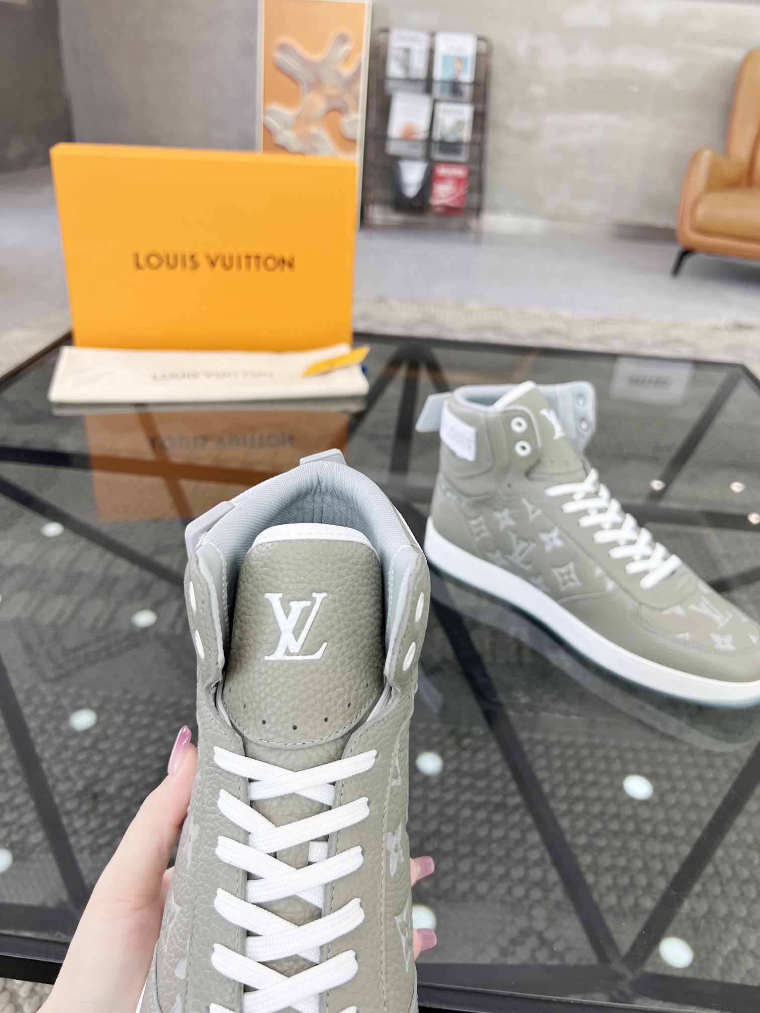 Men L*ouis V*uitton Top Sneaker L*V Shoes